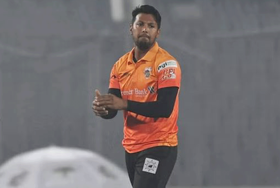 ৪ ওভার ৬ রান ৪ উইকেট, বিপিএলে অনন্য নজির নাহিদুলের
