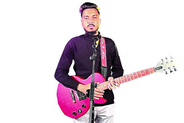 প্রথম হিন্দি গানেই গগনের বাজিমাত
