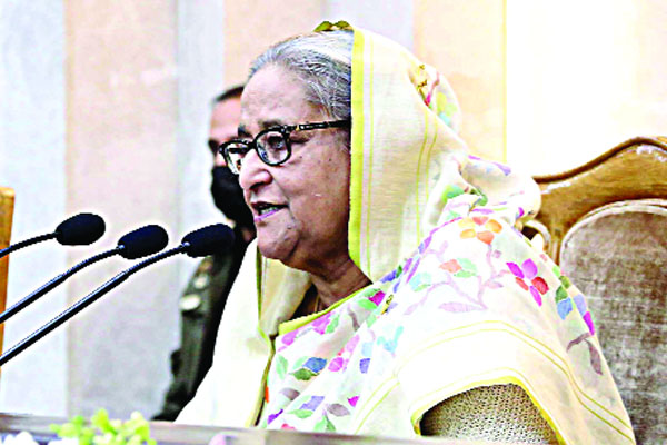 ট্যাক্সে বেতন, জনগণের সেবা করুন : প্রধানমন্ত্রী