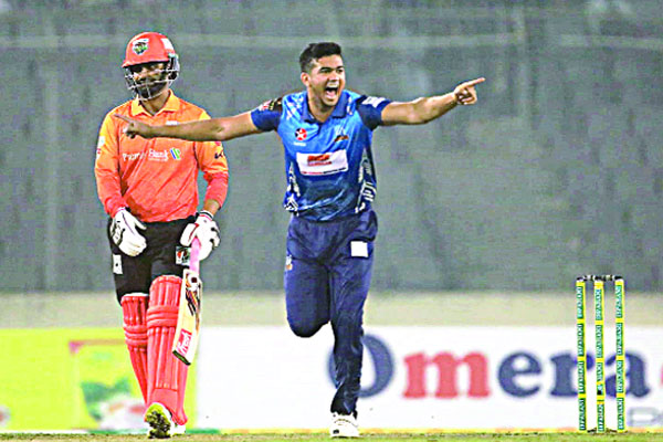তাসকিনের বোলিং তোপে খুলনাকে হারাল ঢাকা