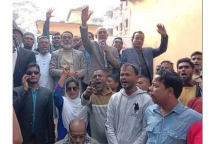 ১০ দফা দাবিতে পিরোজপুরে বিএনপির সমাবেশ