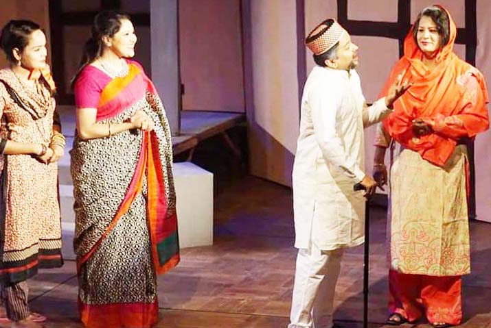 ঢাকা থিয়েটার মঞ্চের ‘ঘর জামাই’ নাটকের ৩৬২তম প্রর্দশনী