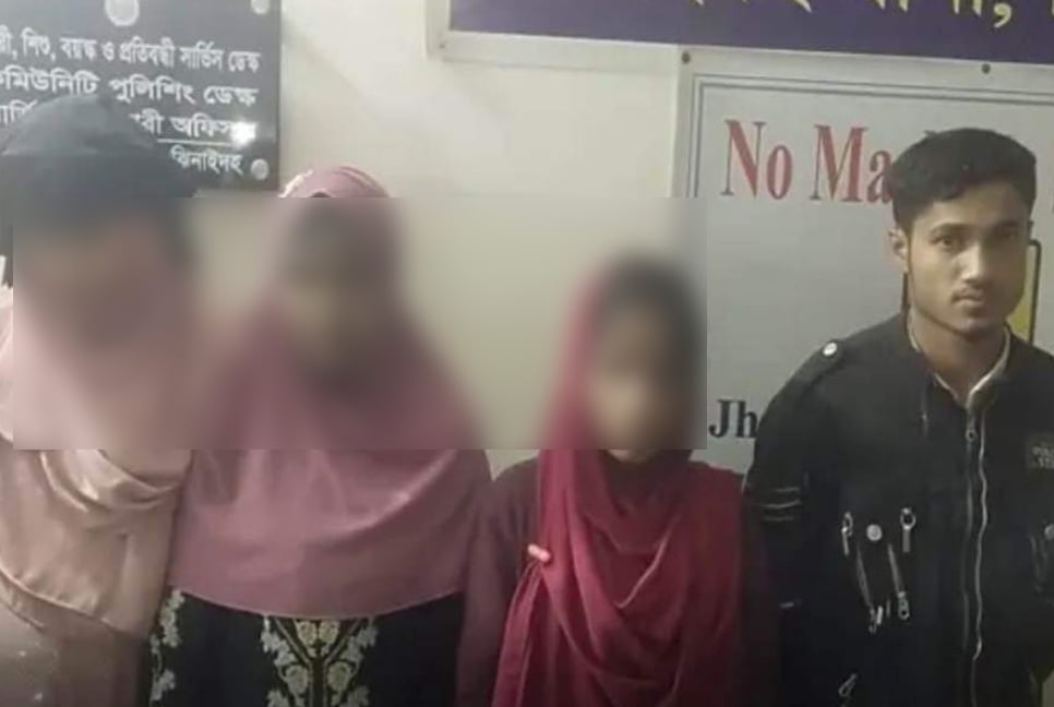 ঝিনাইদহে নারীসহ ৪ রোহিঙ্গা আটক