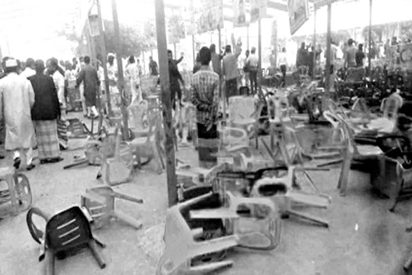 সোনারগাঁয়ে আওয়ামী লীগের দুই গ্রুপের সংঘর্ষ, আহত ৩৫