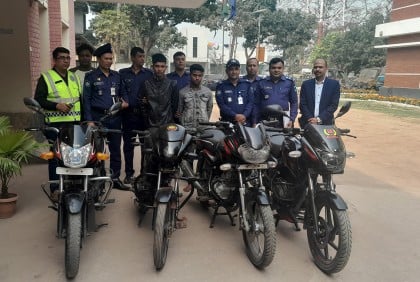 মোটরসাইকেল চোর চক্রের ২ সদস্য আটক