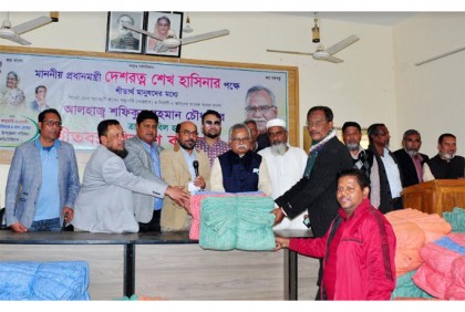 বিশ্বনাথে শীতার্ত মানুষের
মাঝে শীতবস্ত্র বিতরণ 