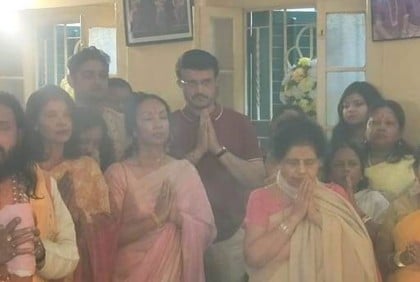 সৌরভের বাড়িতে বাগদেবীর আরাধনা, দিলেন অঞ্জলিও 