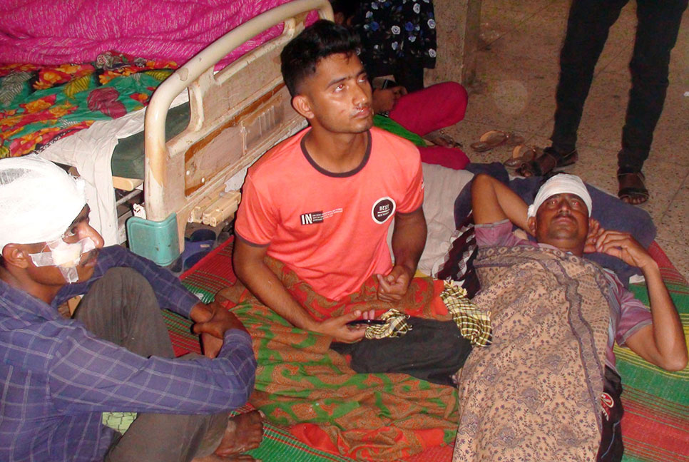 গোপালগঞ্জে এলাকায় আধিপত্য নিয়ে পৃথক সংঘর্ষে আহত ২৫