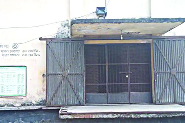 গুদামে ধান-চাল দিতে আগ্রহ নেই কৃষকের