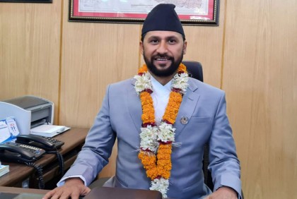 আইন ভঙ্গ করায় নেপালের উপপ্রধানমন্ত্রীকে সরিয়ে দিলেন সুপ্রিম কোর্ট