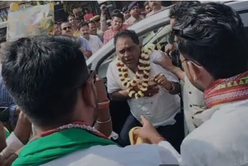 পুলিশের গুলিতে আহত ওড়িশার স্বাস্থ্যমন্ত্রী নব কিশোর দাস 