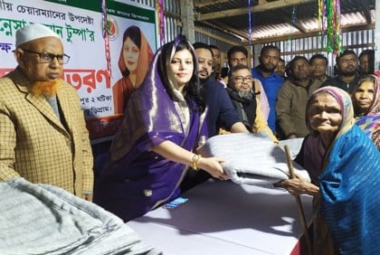 উলিপুরে জাতীয় পার্টির শীতবস্ত্র বিতরণ ও মতবিনিময় সভা অনুষ্ঠিত

