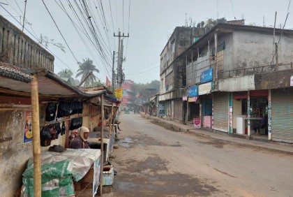 নেত্রকোনায় ফের শীতের প্রকোপ 