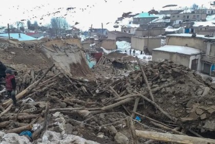 ইরানে ভূমিকম্পে নিহত ৩, আহত তিন শতাধিক


