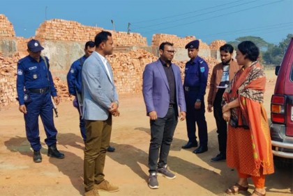 পাকুন্দিয়ায় দুটি অবৈধ ইটভাটাকে জরিমানা 