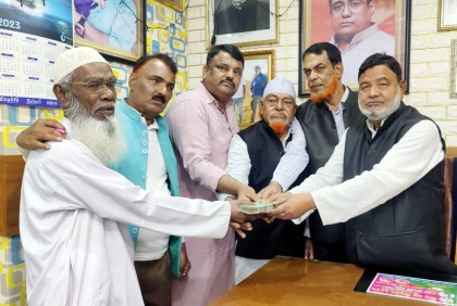 অগ্নিকাণ্ডে বাবা-মা হারানো ভাই-বোনের পাশে আজমেরী ওসমান