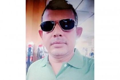 খুলনায় ব্যবসায়ী নেতাকে প্রকাশ্যে গুলি করে হত্যা
