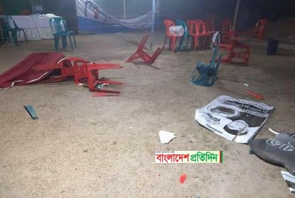 নির্বাচনী অফিস ভাঙচুর: অভিযোগ, পাল্টা-অভিযোগে সরগরম চাঁপাইনবাবগঞ্জ