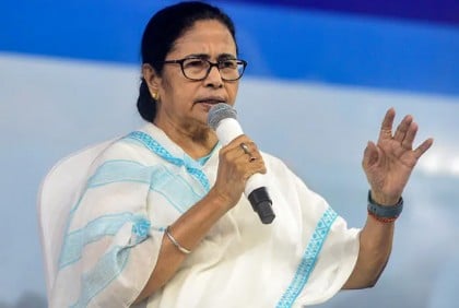 সমালোচনা থেকে শিখি : মমতা

