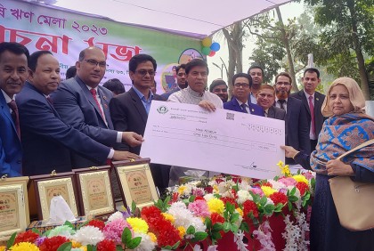 সিরাজগঞ্জে কৃষকদের মাঝে প্রায় ৩ কোটি টাকা কৃষি ঋণ প্রদান
