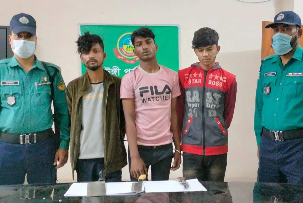 টঙ্গীতে ডাকাত দলের তিন সদস্য গ্রেফতার
