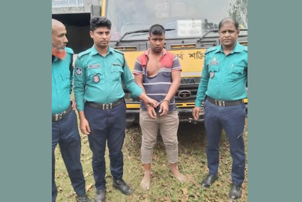 গাজীপুরে ট্রাকচাপায় শিক্ষার্থীর মৃত্যু