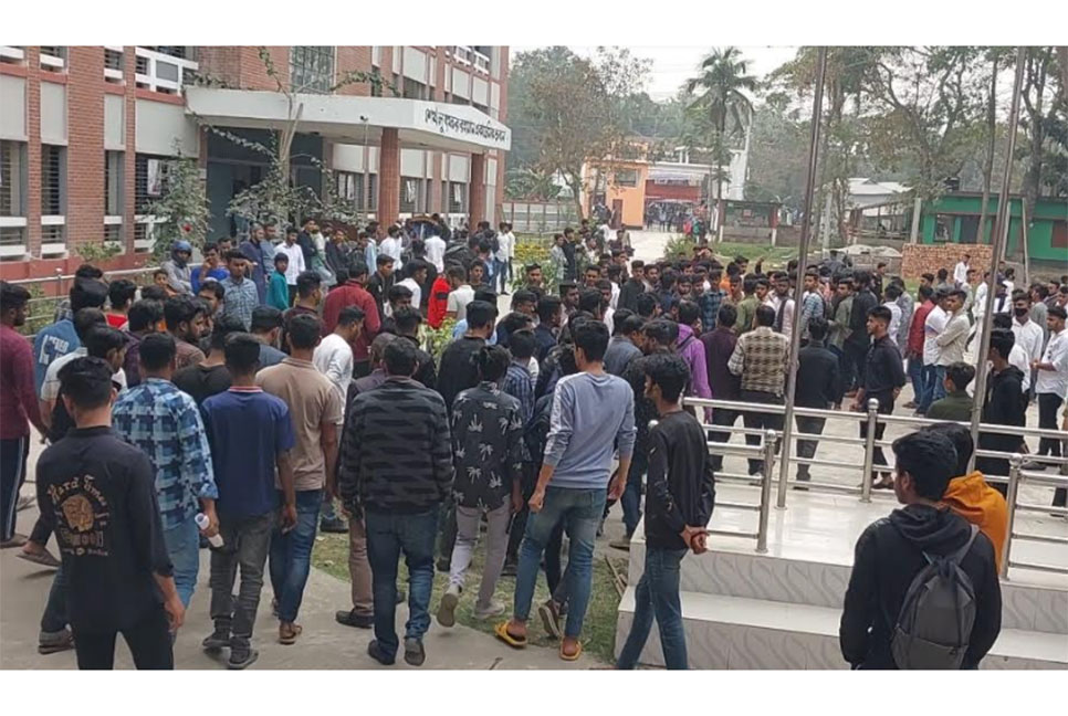 শরীয়তপুরে ছাত্রলীগের দুই পক্ষের সংঘর্ষে আহত ৭