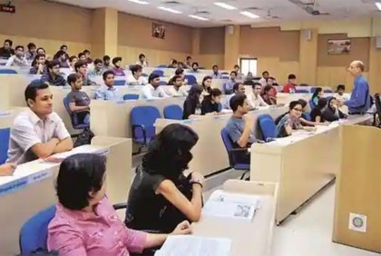 ভারতে বিদেশি শিক্ষার্থীদের সংখ্যা কমছে