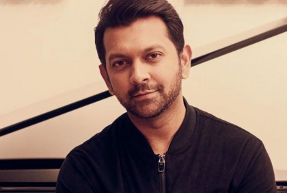 আইসিইউতে বাবা, দোয়া চেয়েছেন তাহসান
