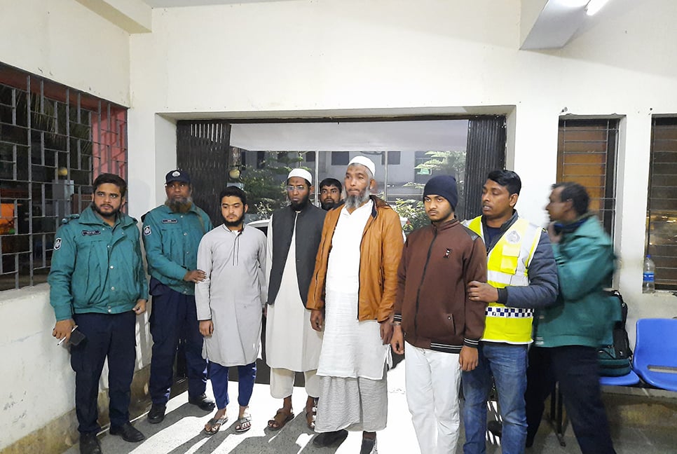 রাজশাহীতে চোর সন্দেহে দুইজনকে পিটিয়ে হত্যা, আটক ৪