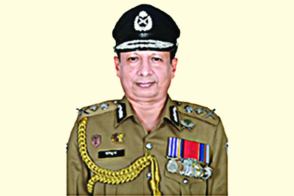 পেশাদারির সঙ্গে দায়িত্ব পালন করুন