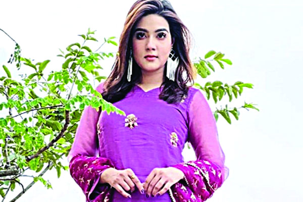 অভিনয় ছাড়বেন না মাহি