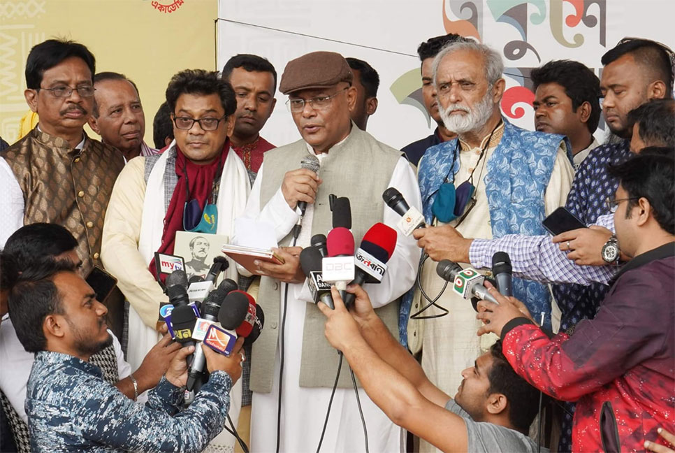 পাঠ্যপুস্তক নিয়ে বিভ্রান্তি ছড়ালে ব্যবস্থা : তথ্যমন্ত্রী