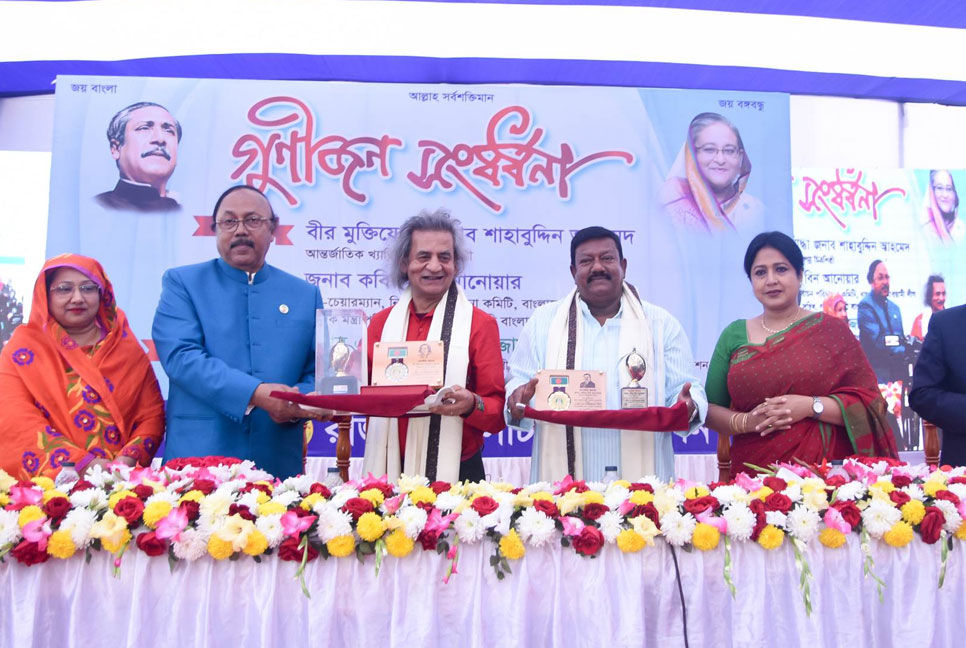 দুই গুণীকে সংবর্ধনা দিলেন রাসিক মেয়র লিটন