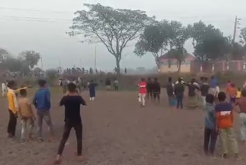 ব্রাহ্মণবাড়িয়ায় মামলা করা নিয়ে দুই গোষ্ঠীর সংঘর্ষ 

