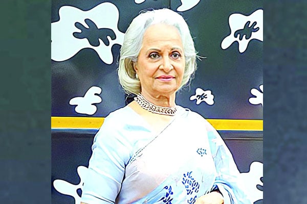 ৮৫-তে গ্ল্যামার কুইন