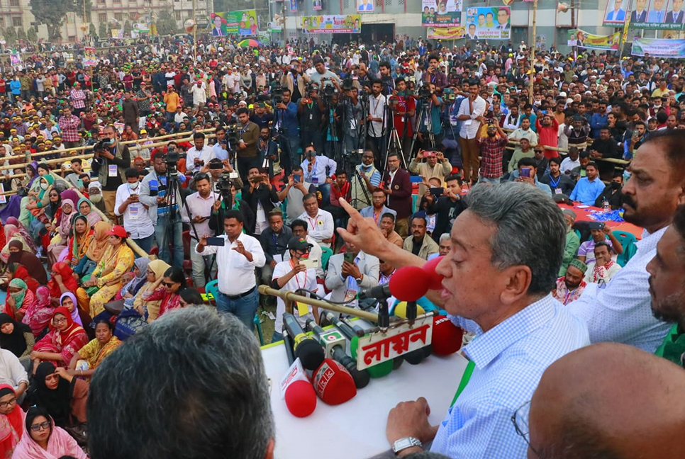 'সরকারকে ক্ষমতা থেকে বিদায় করাতে হবে'