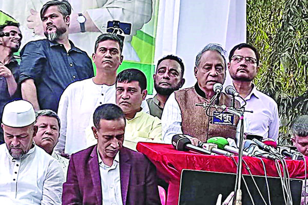 সরকার পতনের জন্য আন্দোলনের বিকল্প নেই : নোমান