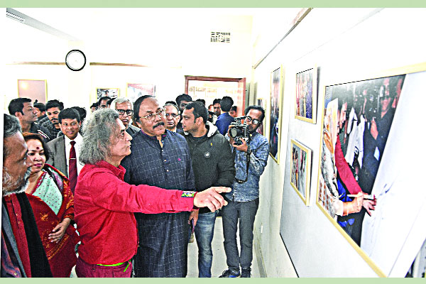 চিত্রশিল্পী শাহাবুদ্দিনকে নিয়ে আলোকচিত্র প্রদর্শনী শুরু