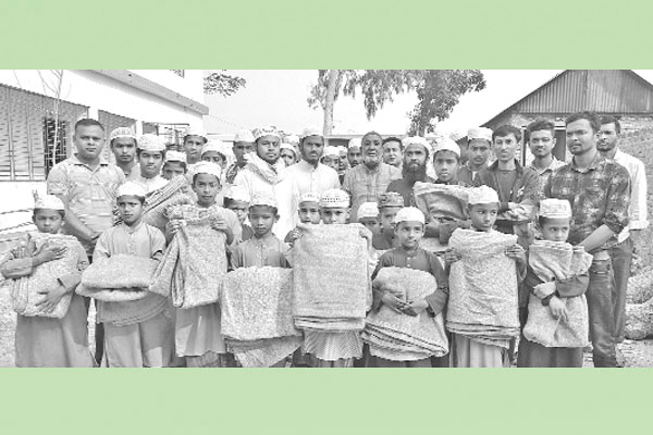 ময়মনসিংহে বসুন্ধরা গ্রুপের ১ হাজার কম্বল বিতরণ
