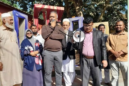 শহীদ মিনার পেল শিক্ষার্থীরা
