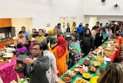কানাডার ক্যালগেরিতে ঐতিহ্যবাহী পিঠা উৎসব