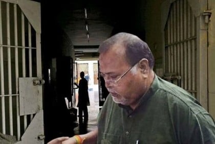 পার্থের জন্য কারাগারে মনোবিদ নিয়োগ

