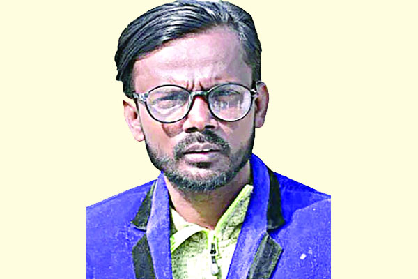 এবার খেলা হবে বললেন হিরো আলম