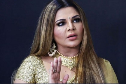 স্বামীকে ফিরে পেয়ে ‘আত্মহারা’ রাখি সাওয়ান্ত