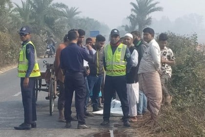 নাটোরের সিংড়ায় ট্রাক-অটোভ্যান সংঘর্ষে নিহত ১