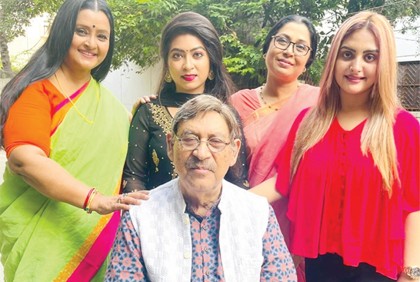 বৈশাখী টিভিতে 'ফ্যামিলি ডিসটেন্স'