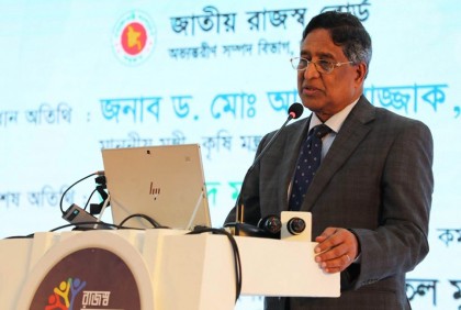 বিদেশে টাকা পাচার বন্ধ করতে হবে : কৃষিমন্ত্রী

