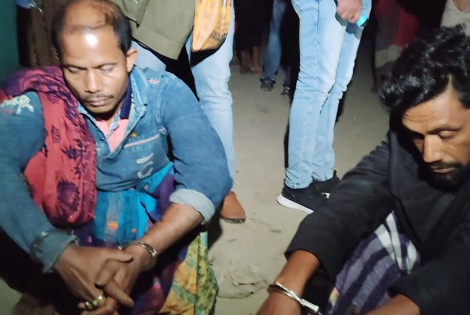 মেহেরপুরে ১৫ লাখ টাকার হেরোইনসহ আটক তিন 