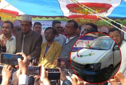 অবশেষে উপহারের সেই গাড়ি নিলেন হিরো আলম, ভক্তদের ভিড় 